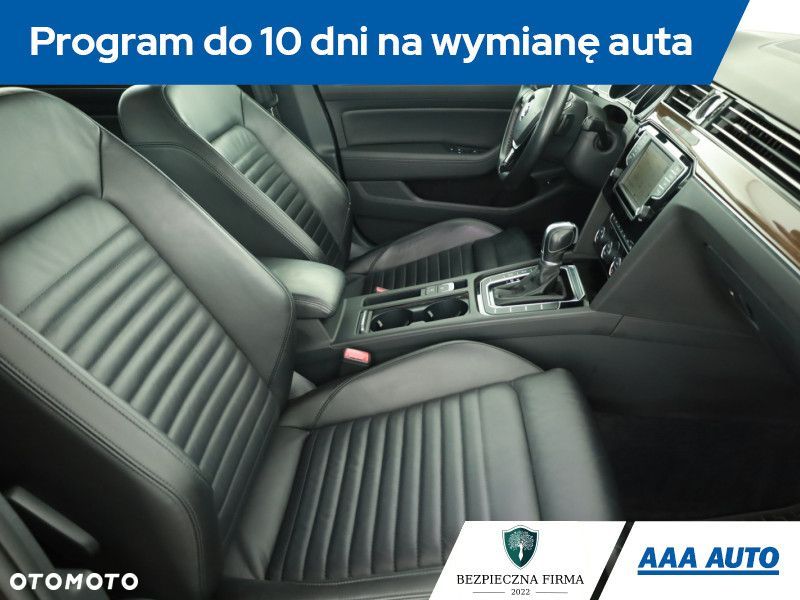Volkswagen Passat Variant - 9