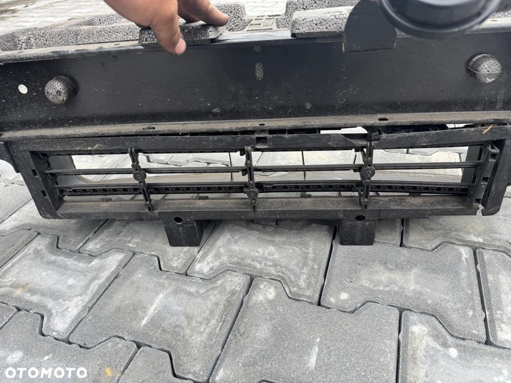 WZMOCNIENIE CZOŁOWE PAS CHŁODNICE RENAULT TWINGO III LIFT 1.0 - 8