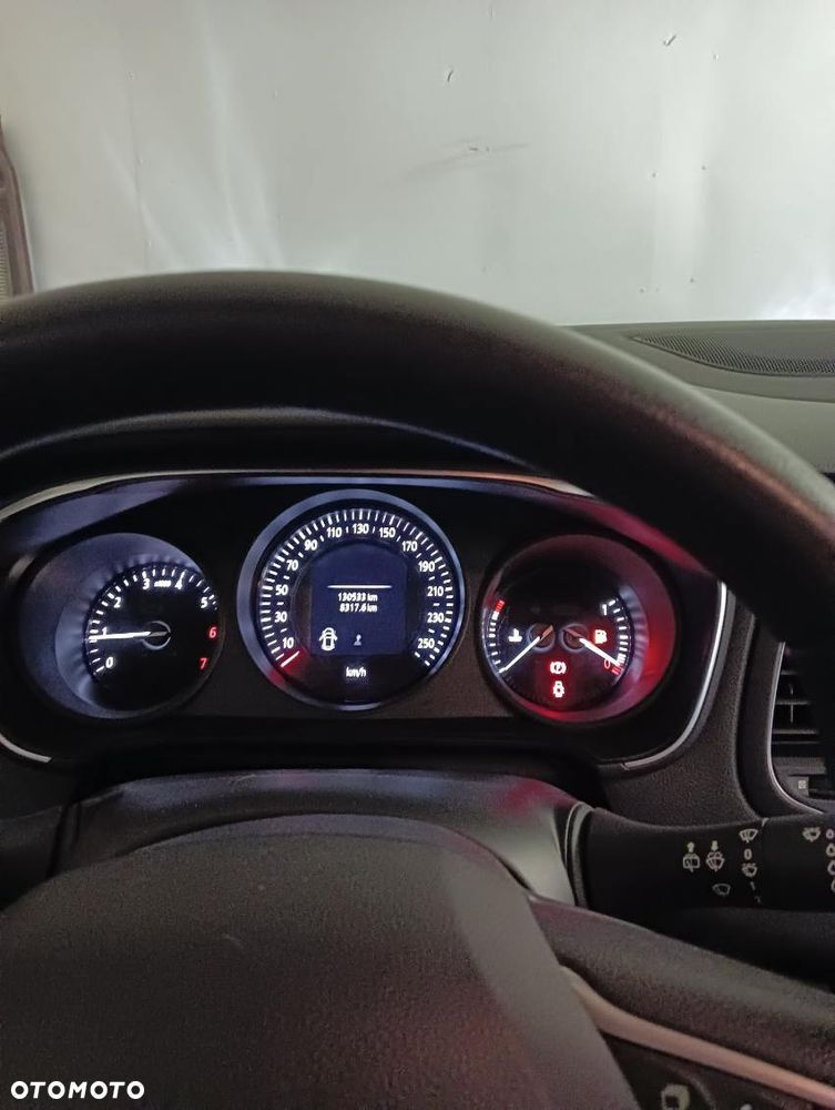 Renault Megane ENERGY TCe 100 INTENS - 8