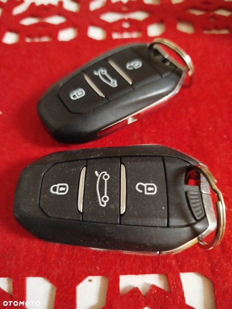 Peugeot 308 PureTech 130 GPF EAT8 Stop & Start Tech Edition - 35