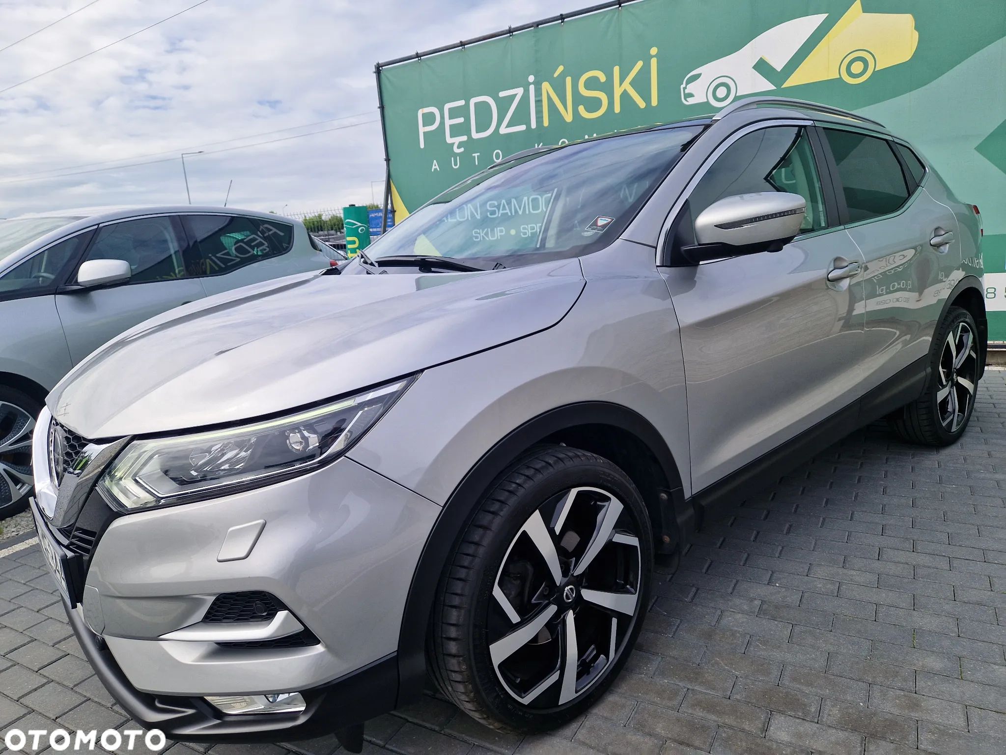 Nissan Qashqai - 1