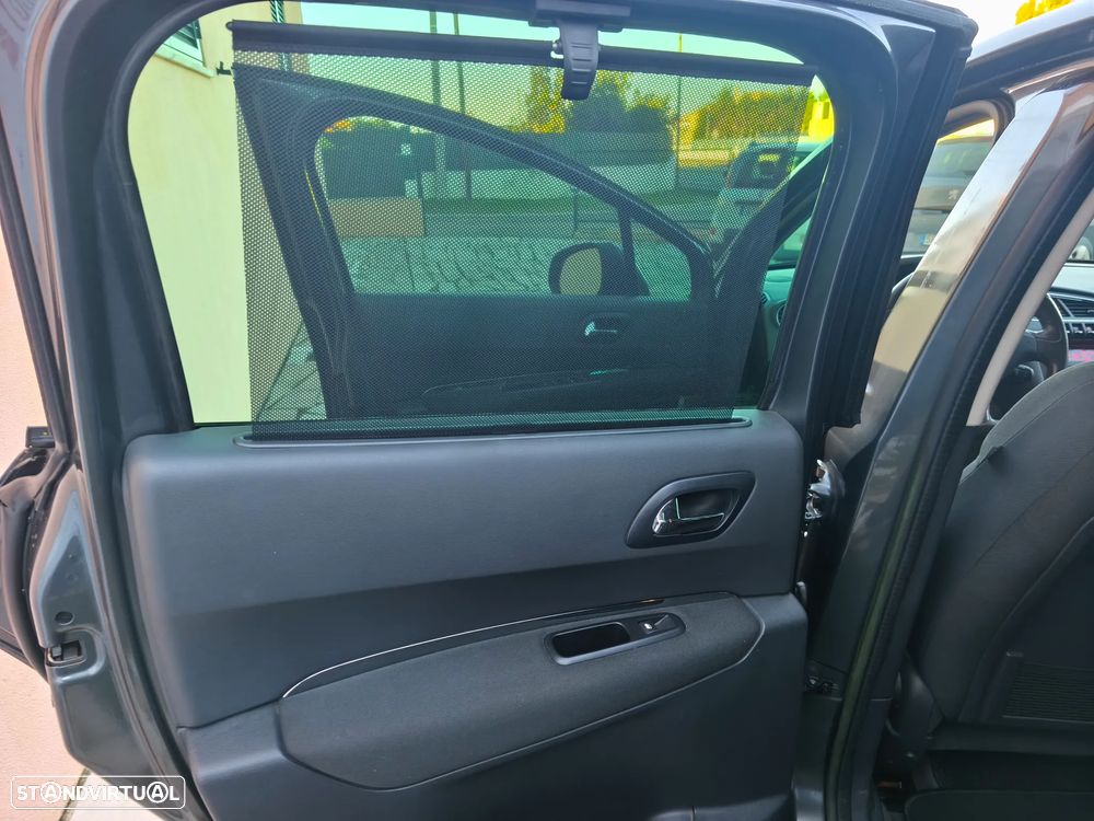 Peugeot 3008 1.6 HDi SE Style - 22