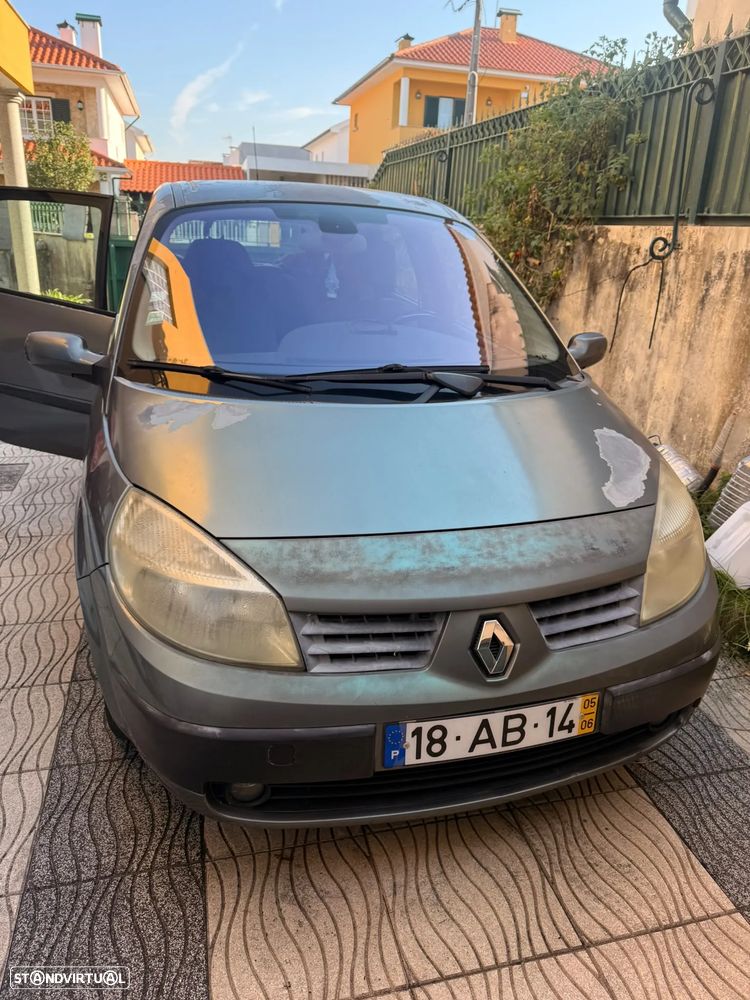 Renault Scénic - 1