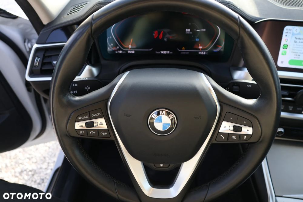 BMW Seria 3 320d xDrive Luxury Line - 18