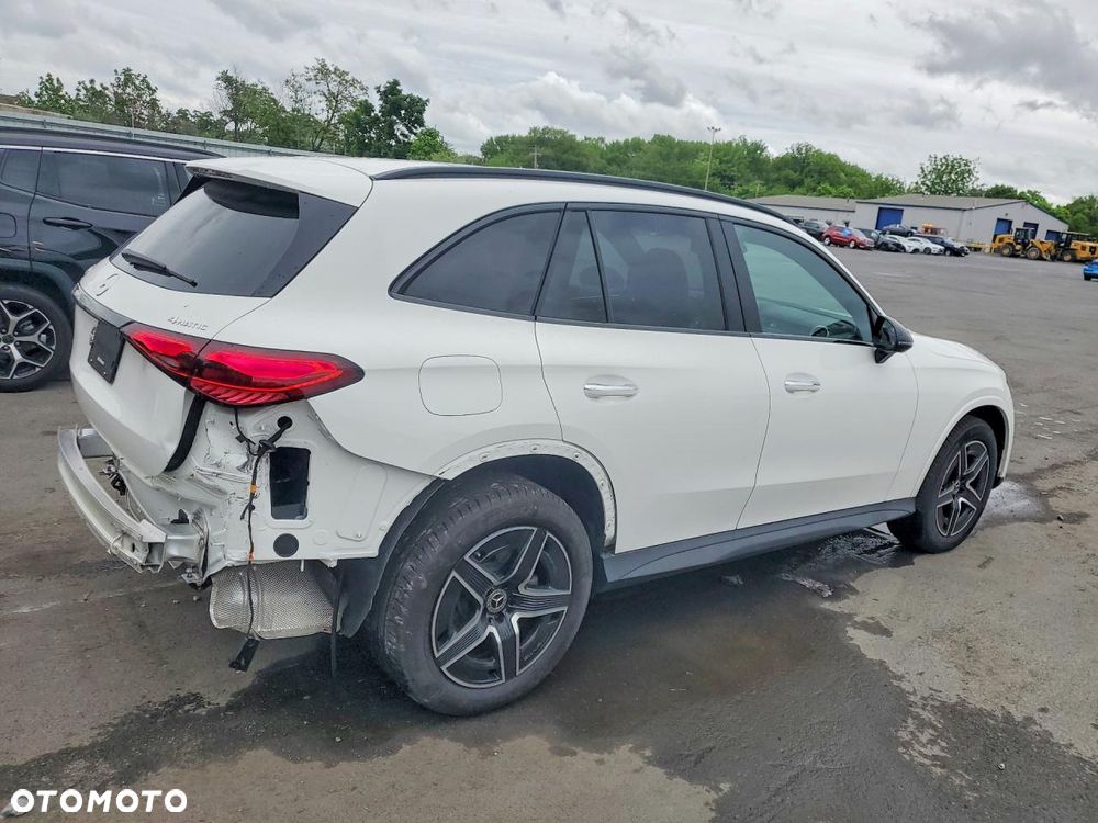 Mercedes-Benz GLC 300 4Matic 9G-TRONIC Edition Avantgarde - 4