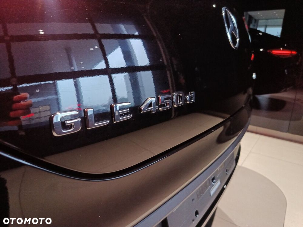 Mercedes-Benz GLE - 36