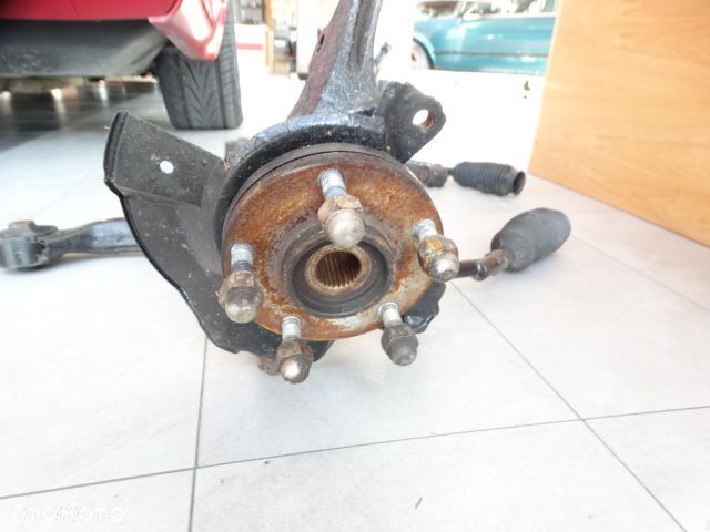 KIA Carens III Wahacz Przedni Piasta Zwrotnica Łożysko Zestaw - 8