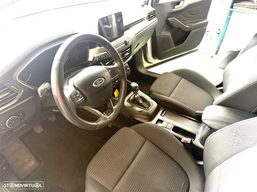 Ford Focus SW 1.5 TDCi EcoBlue Titanium - 6