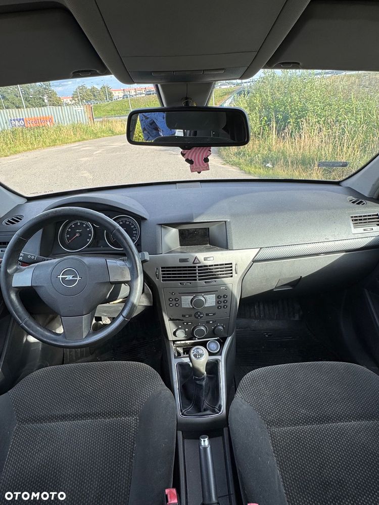 Opel Astra 1.6 Essentia - 5