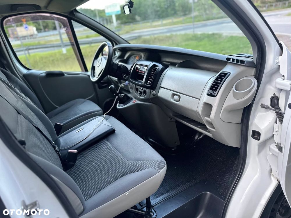 Opel Vivaro - 34