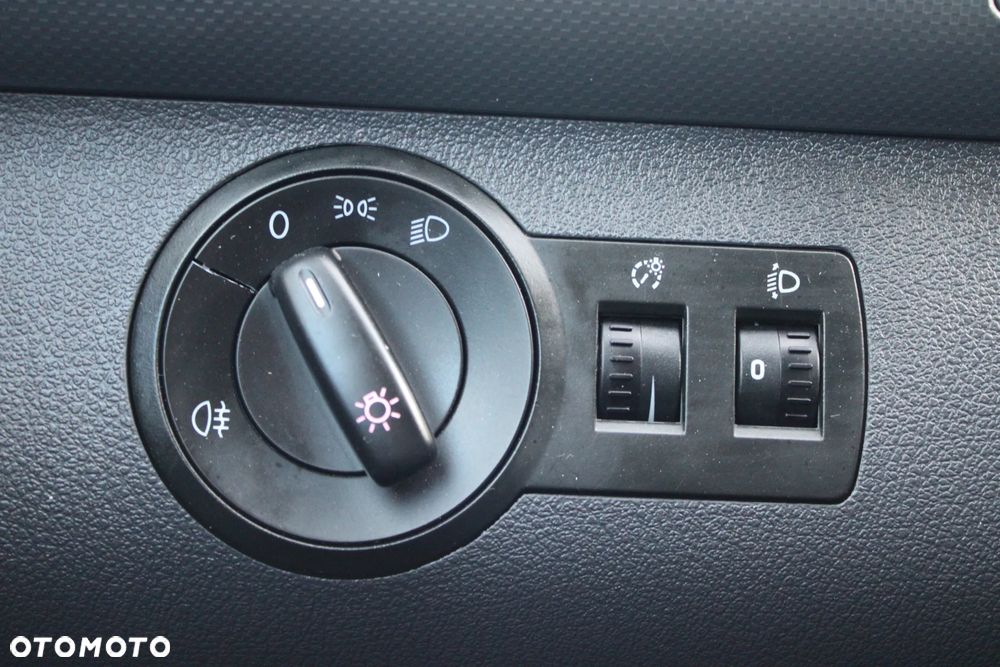 Volkswagen Caddy 1.6 (7-Si.) Edition 30 - 26