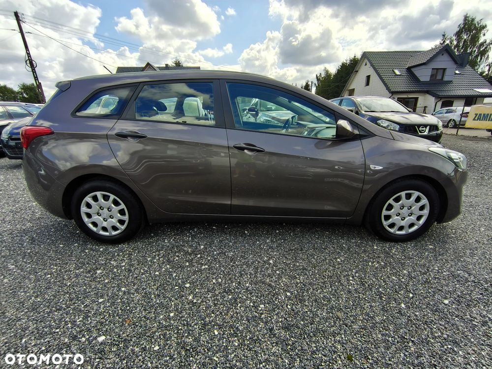 Hyundai i30 i30cw 1.4 Classic - 6