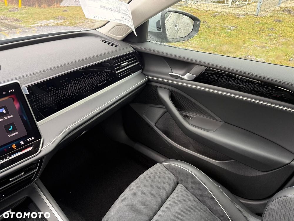 Volkswagen Passat - 32