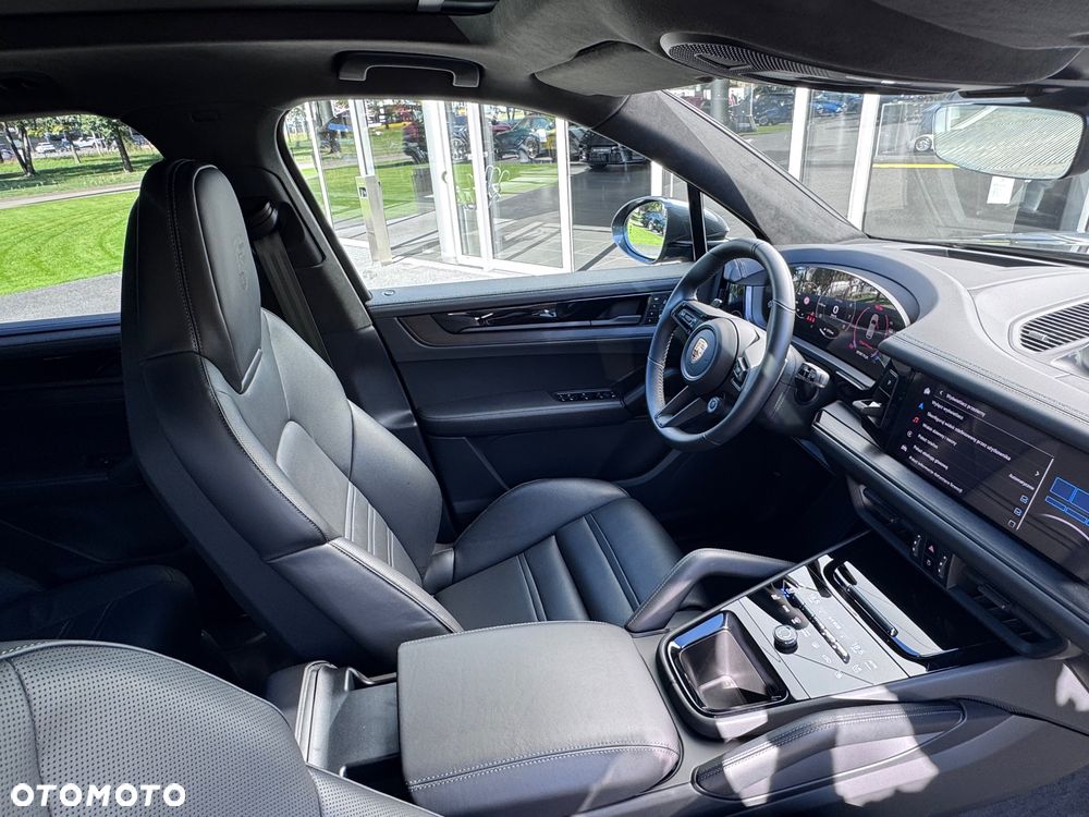 Porsche Cayenne GTS - 15