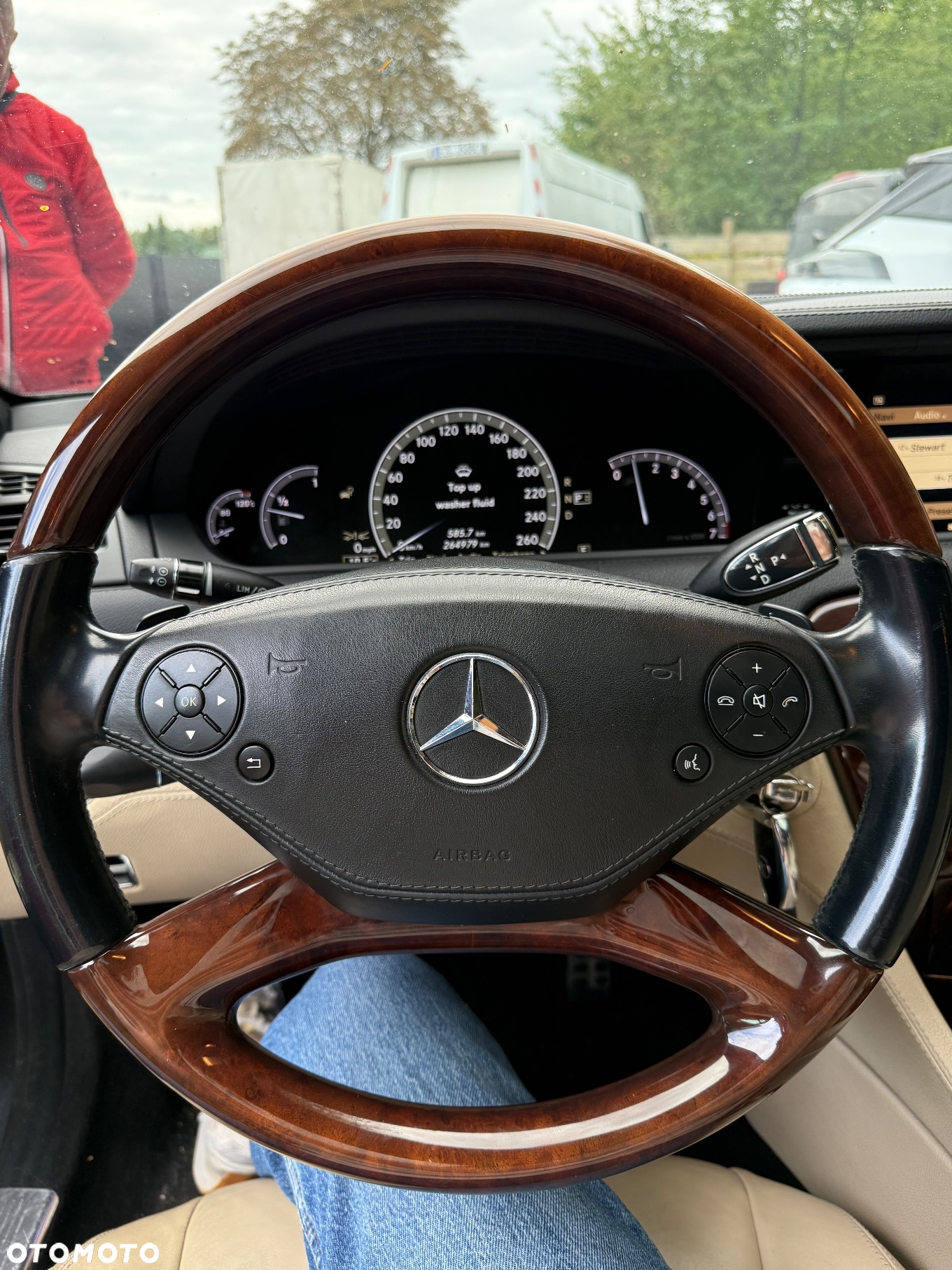 Mercedes-Benz CL - 11