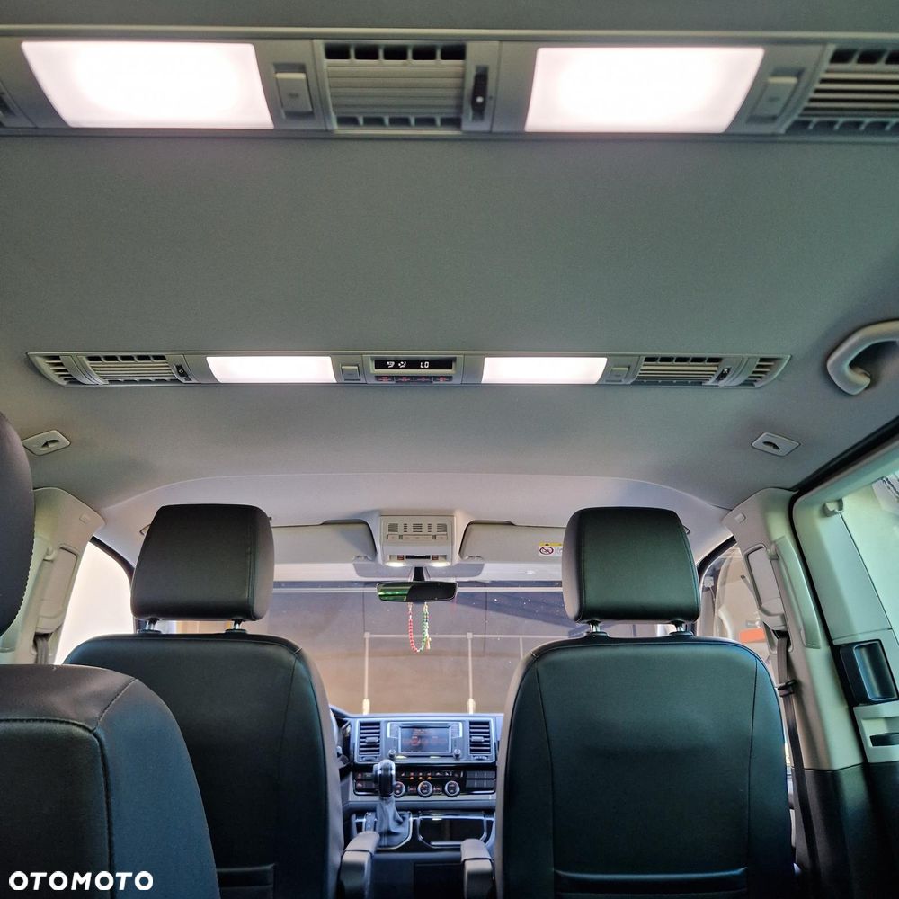 Volkswagen Multivan - 34
