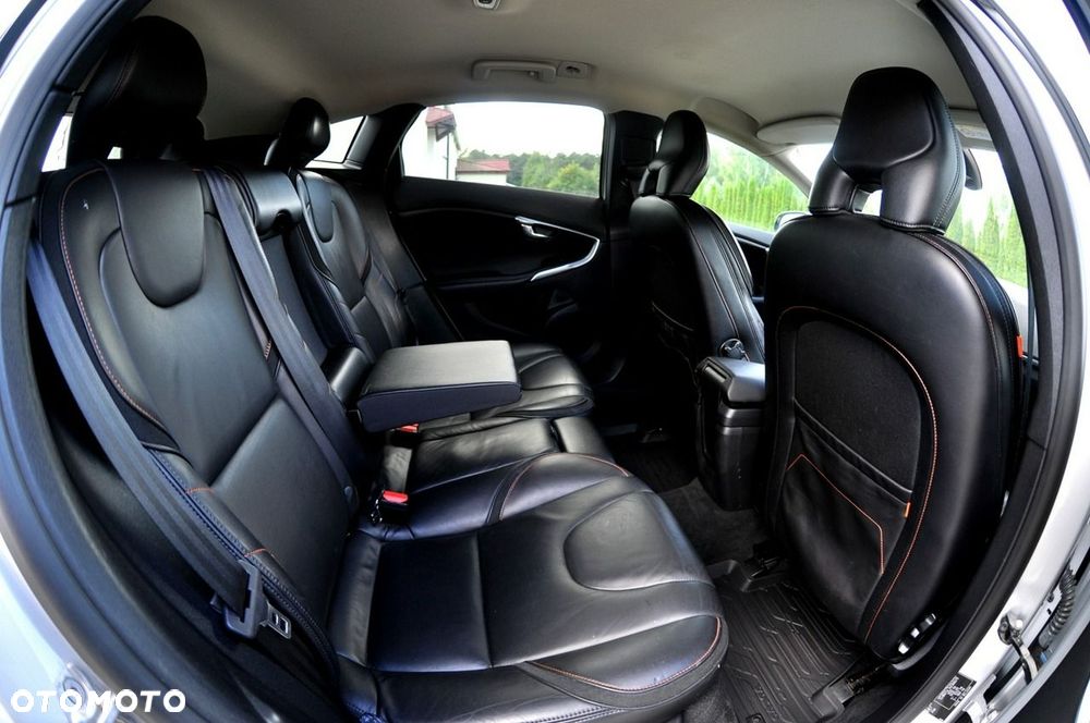 Volvo V40 D2 Drive-E Ocean Race - 19