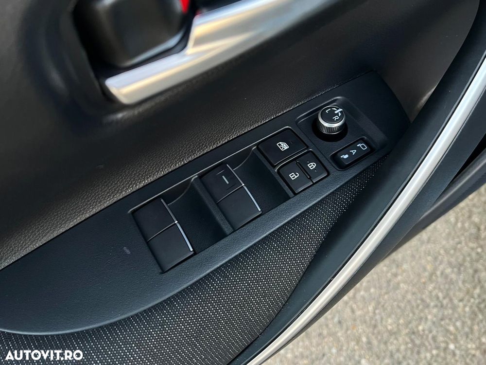 Toyota Corolla Sedan 1.8 HSD Dynamic - 20