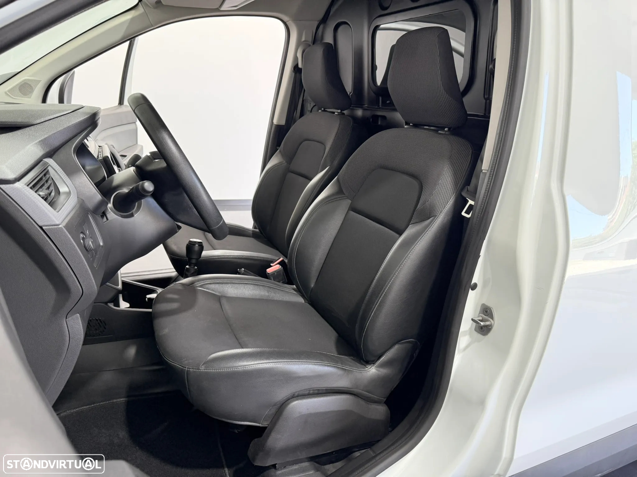 Renault EXPRESS ADVANCE 1.5 DCI 95CV - IVA DEDUTIVEL - NACIONAL - 6