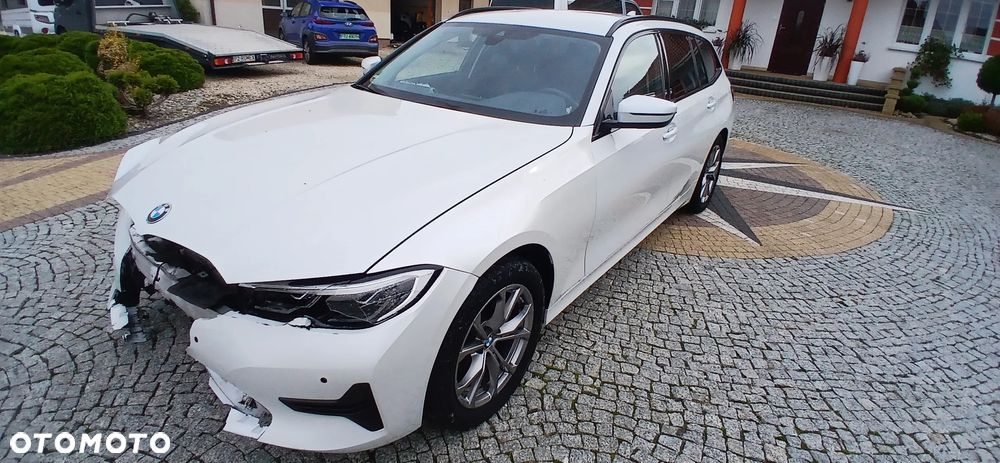 BMW Seria 3 320d Luxury Line - 4