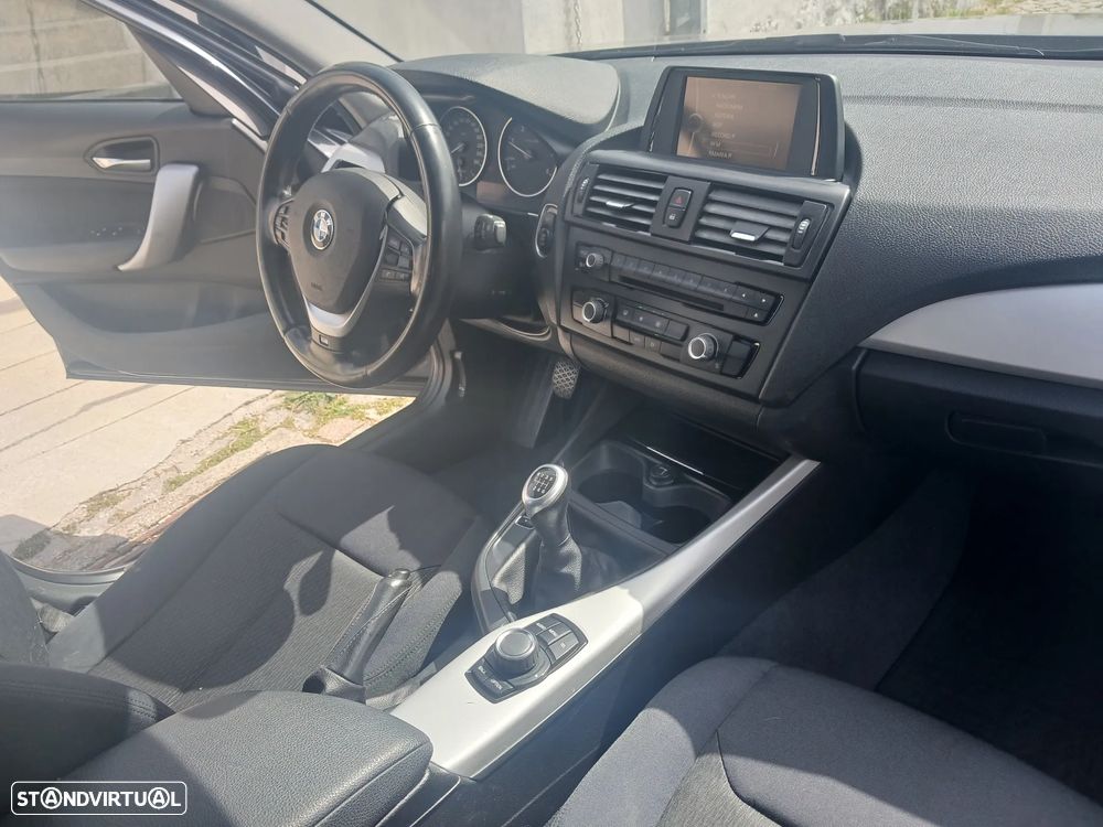 BMW 116 d Sport Line - 24