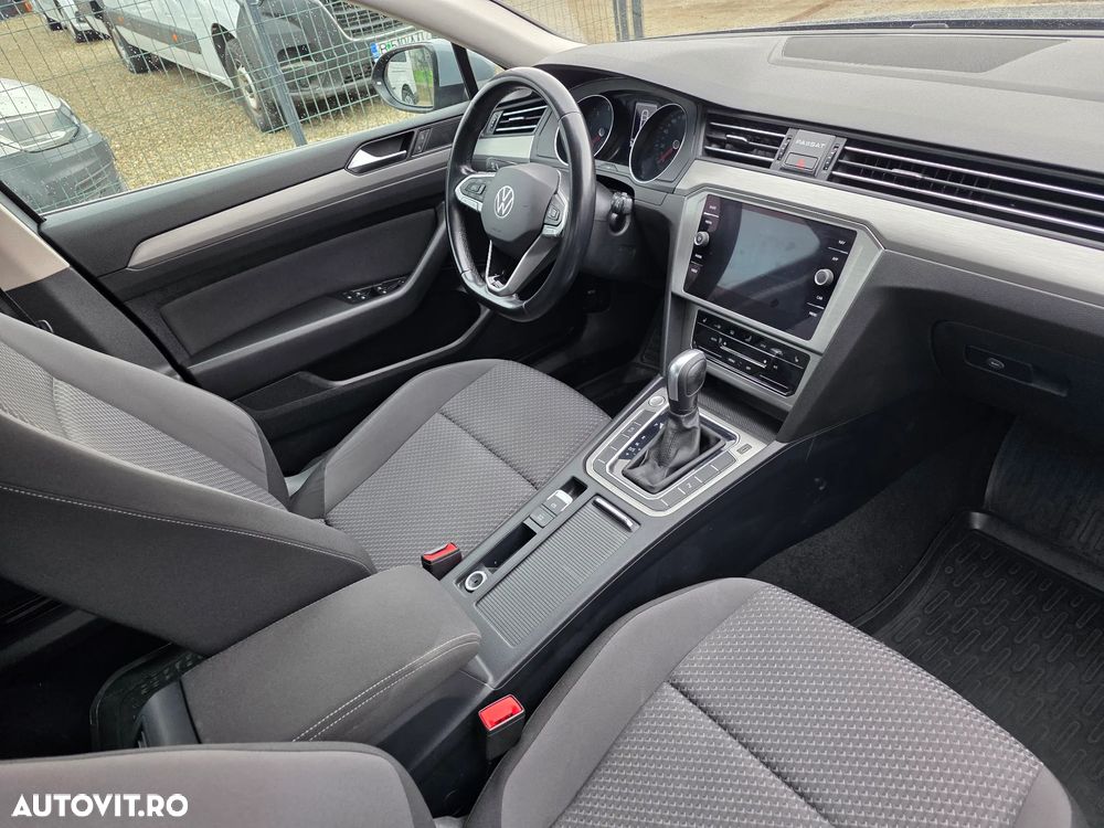 Volkswagen Passat 2.0 TDI DSG Comfortline - 16