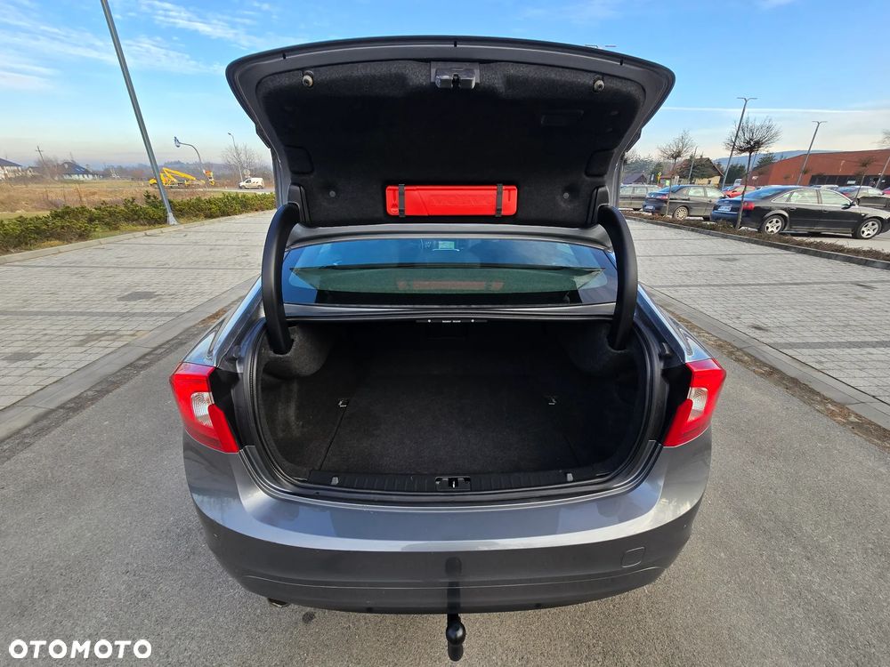 Volvo S60 D3 Geartronic RDesign - 14