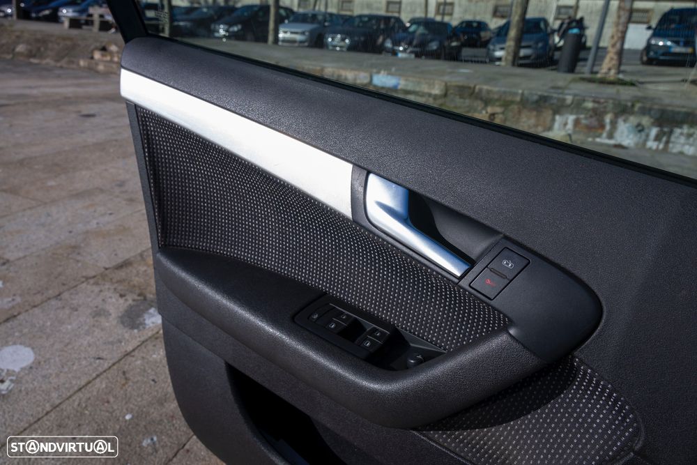 Audi A3 Sportback 2.0 TDi Sport S tronic - 19