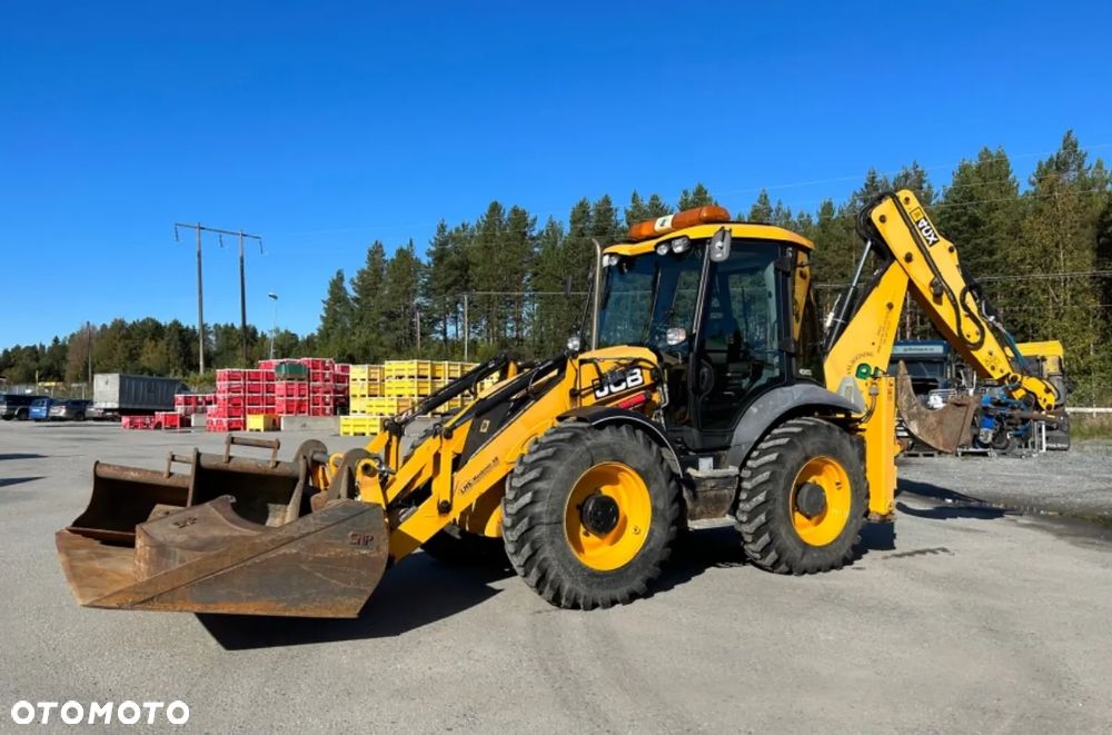 JCB 4CX - 8