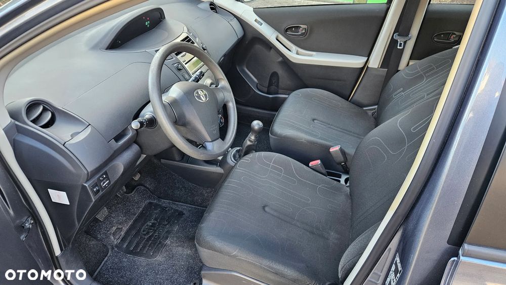 Toyota Yaris 1.0 Terra A/C - 5