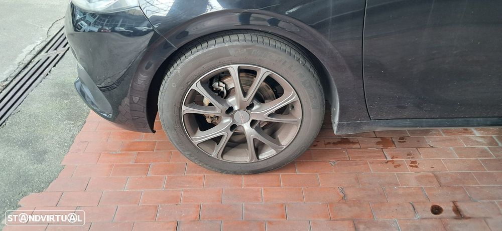 Peugeot 208 1.2 PureTech Active - 2