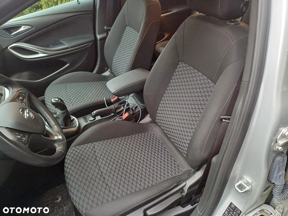 Opel Astra 1.6 CDTI Elite - 10