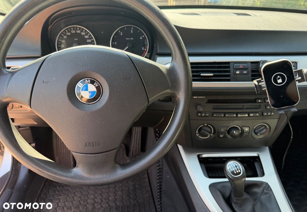 BMW Seria 3 320d - 6