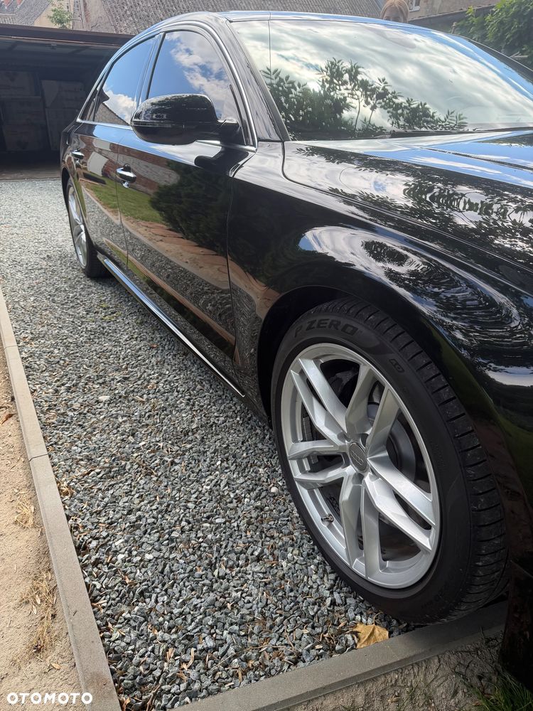 Audi A8 60 TFSI mHEV Quattro Tiptr - 12