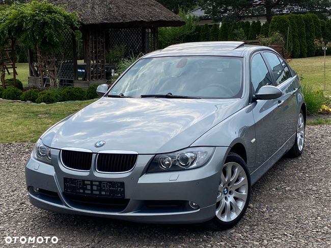 BMW Seria 3 320i Edition Exclusive