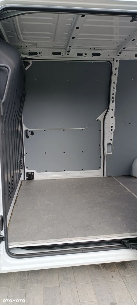 Renault Master - 18