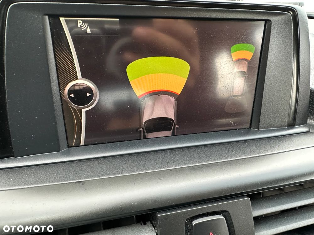 BMW Seria 1 116d DPF - 27