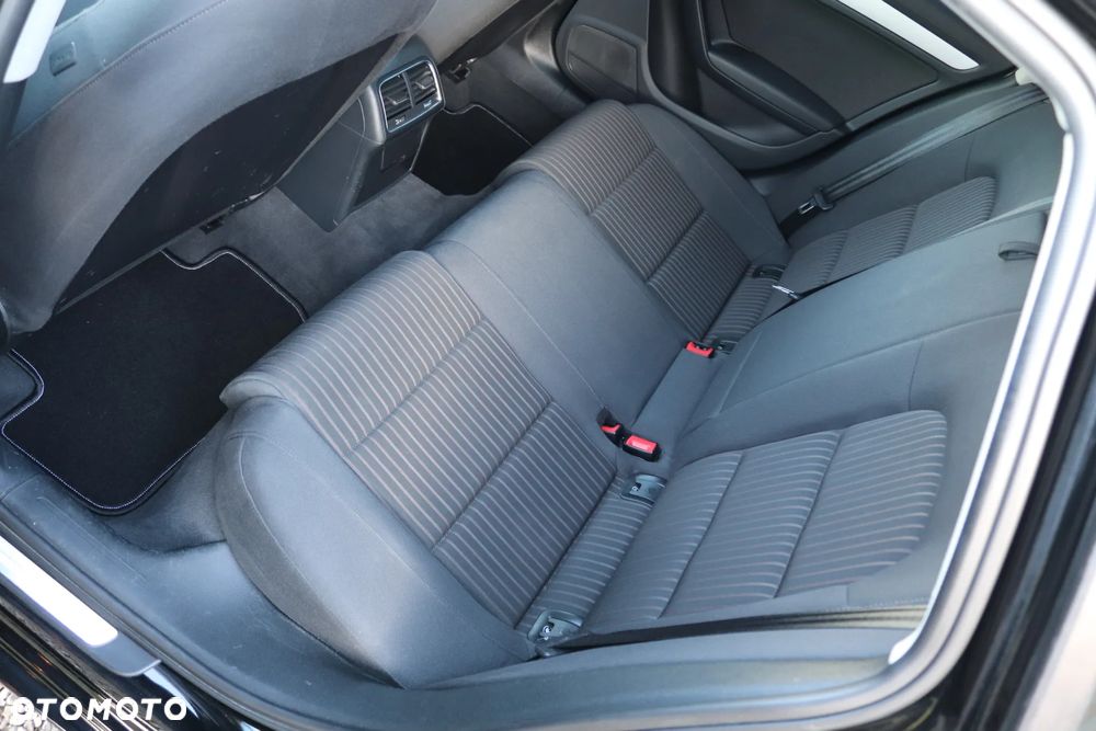 Audi A4 Avant 2.0 TDI - 33