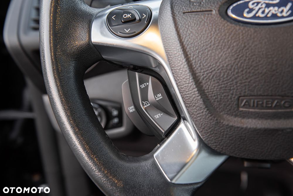 Ford Tourneo Connect 1.0 EcoBoost Start-Stop Titanium - 25