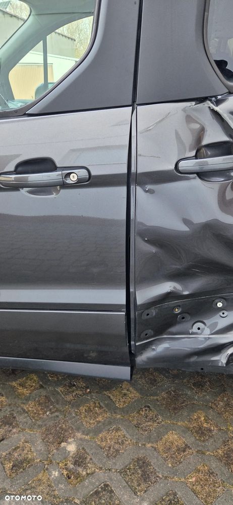 Ford Tourneo Connect Gr 1.5 EcoBlue Titanium PowerShift - 7