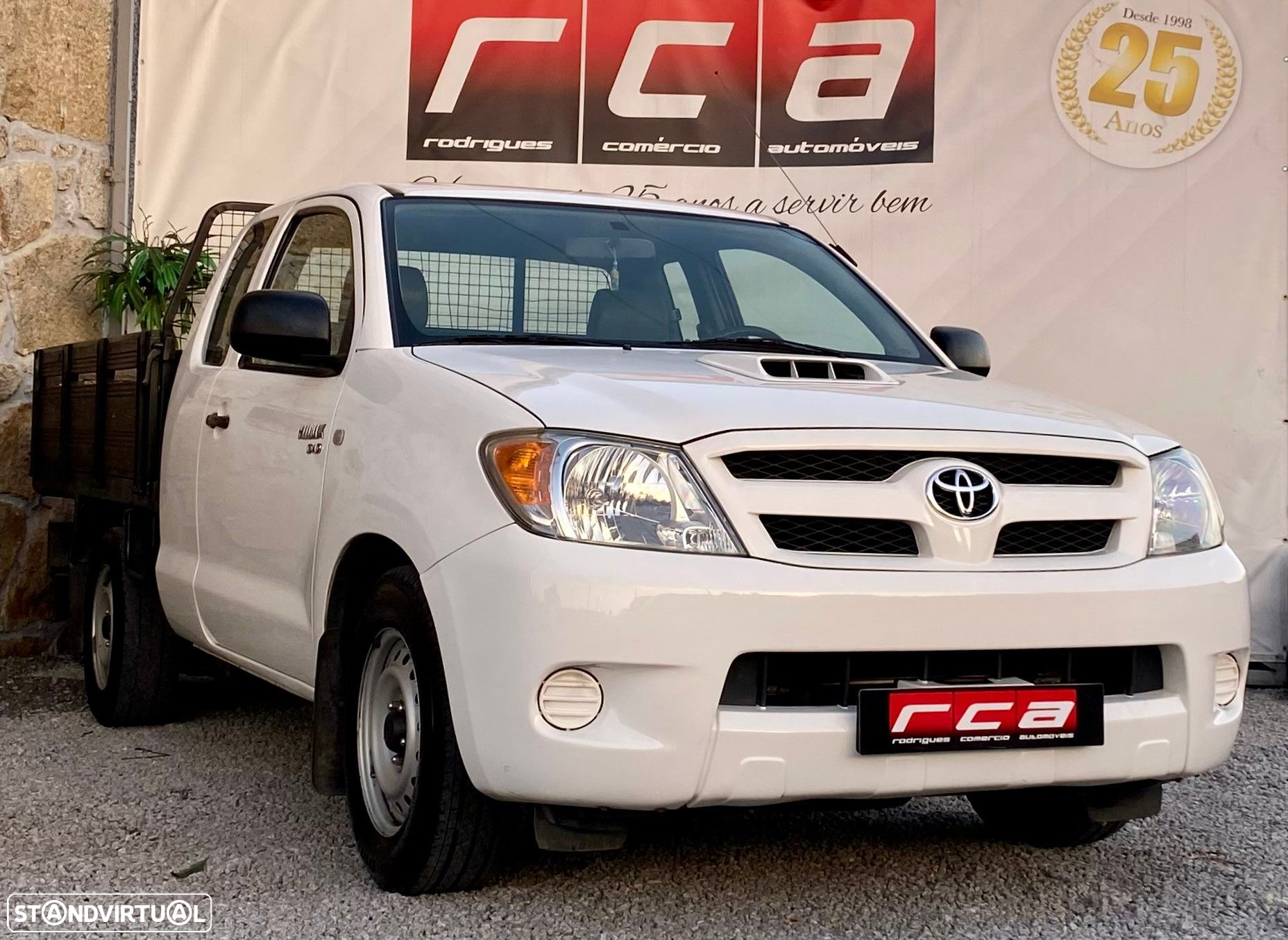 Toyota Hilux 2.5 D-4D 2WD CE PM+AC - 34