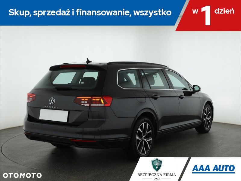 Volkswagen Passat Variant - 7