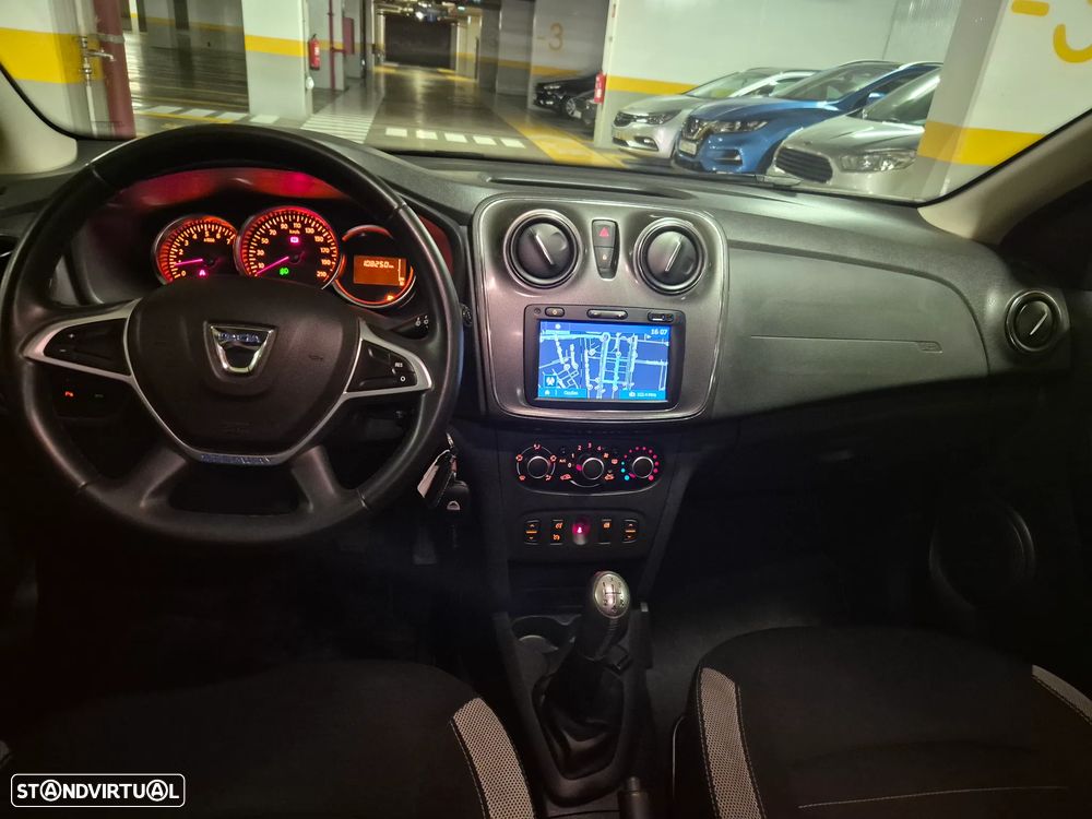 Dacia Logan MCV 0.9 TCe Stepway - 25