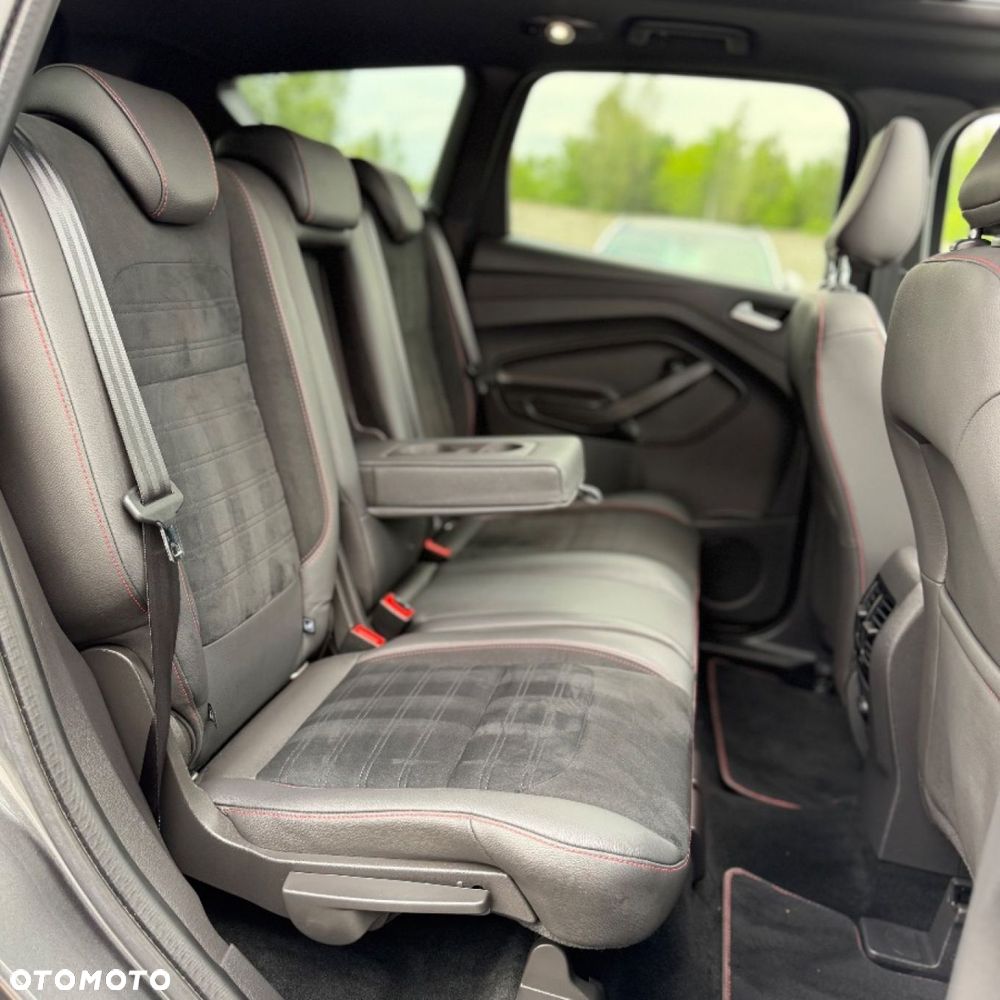 Ford Kuga - 27