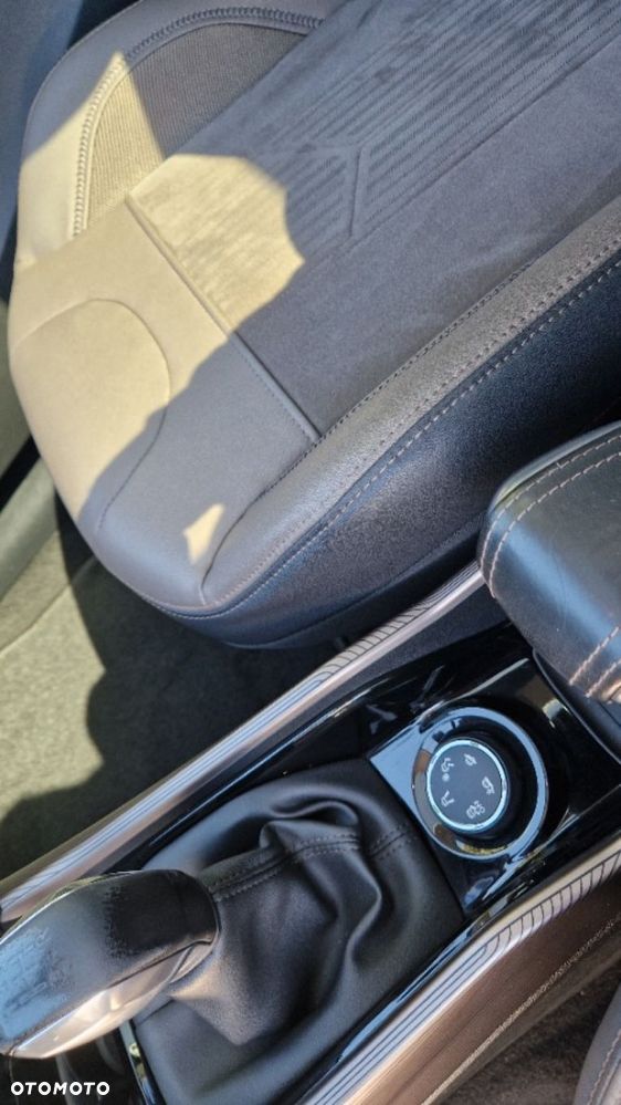 Peugeot 2008 120 VTI Allure - 15