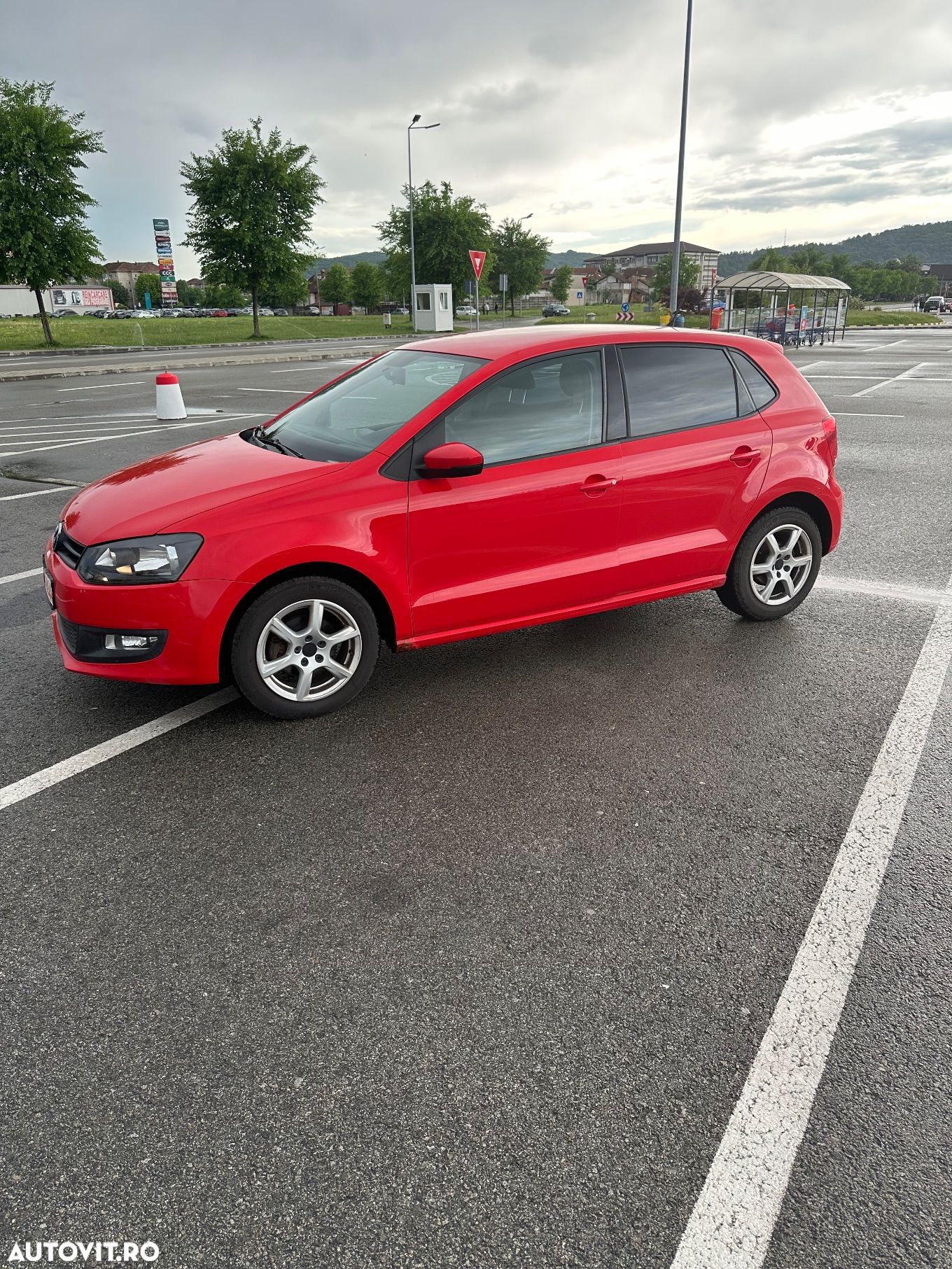 Volkswagen Polo 1.4 FSI Comfortline - 1