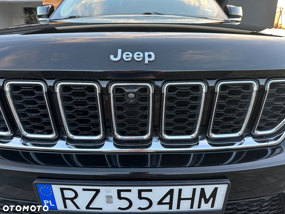 Jeep Grand Cherokee - 9