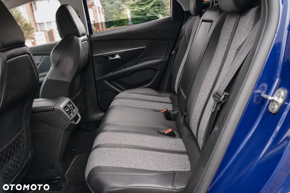 Peugeot 3008 PureTech 130 Stop & Start GPF EAT8 Allure - 27