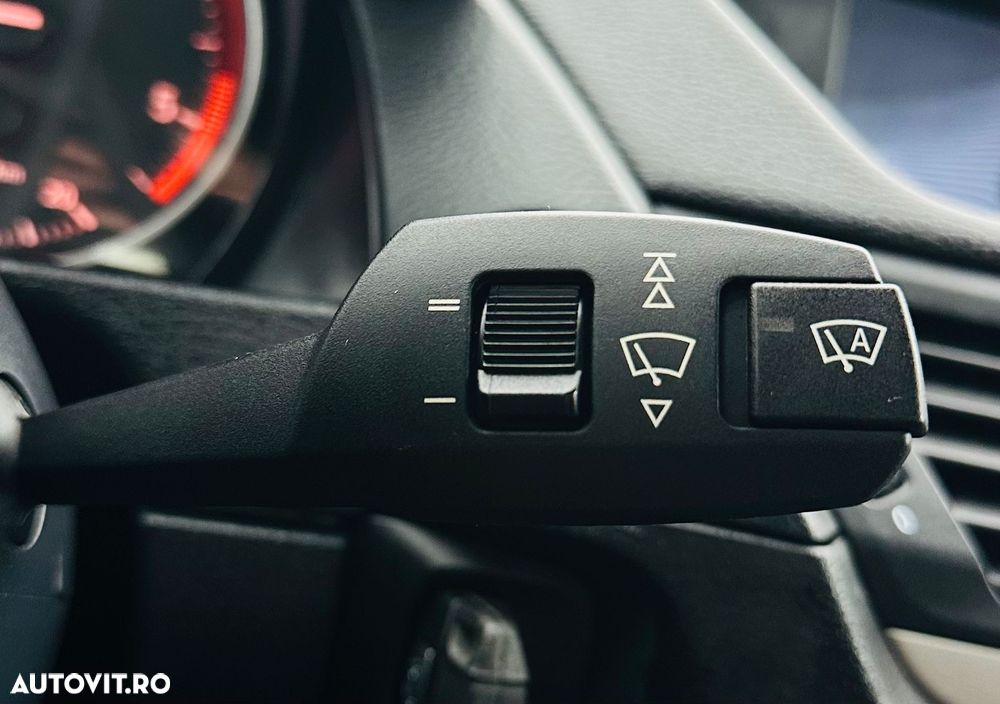 BMW X1 sDrive18d Sport Line - 25