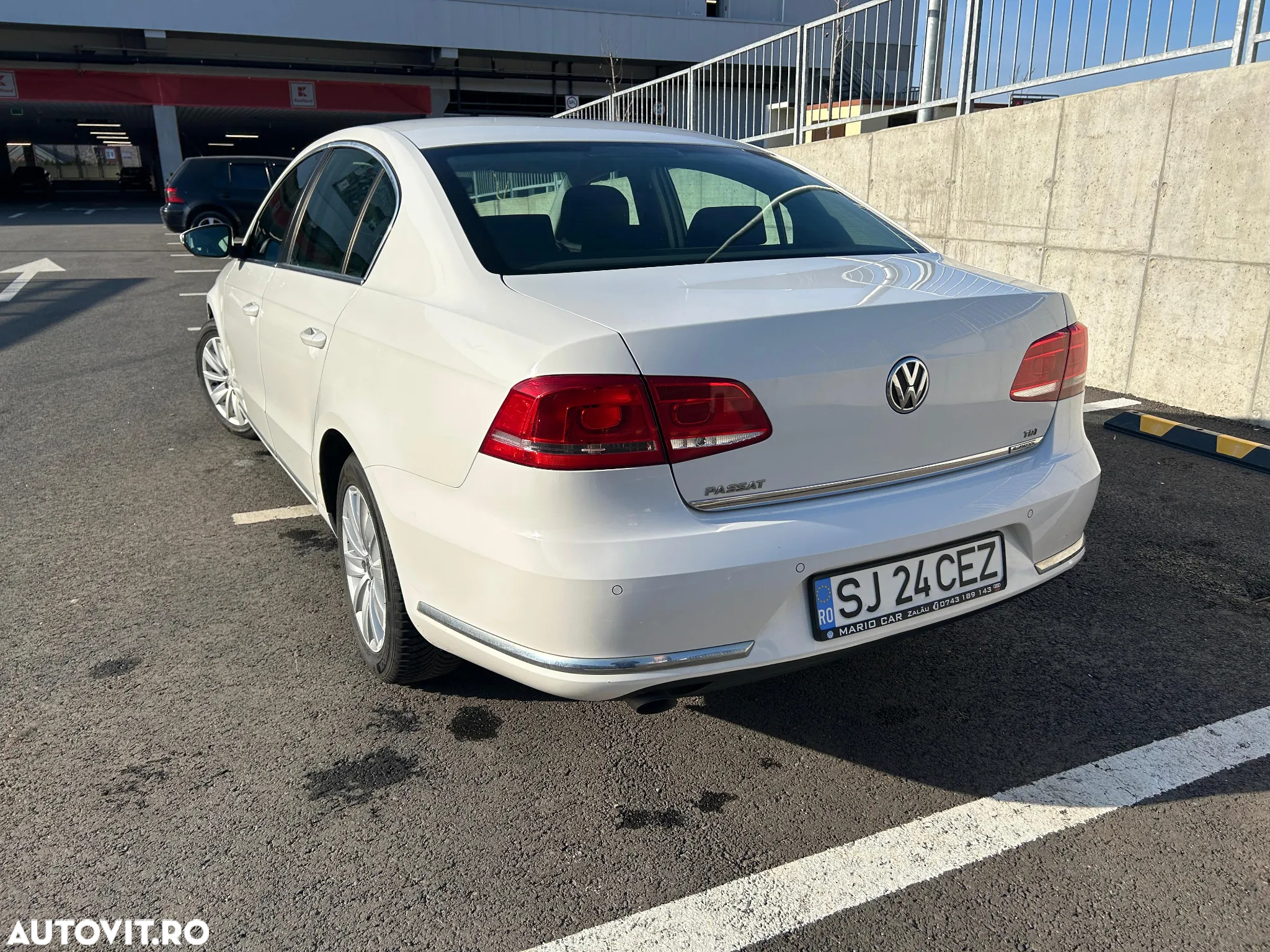 Volkswagen Passat 1.6 TDI BlueMotion - 3
